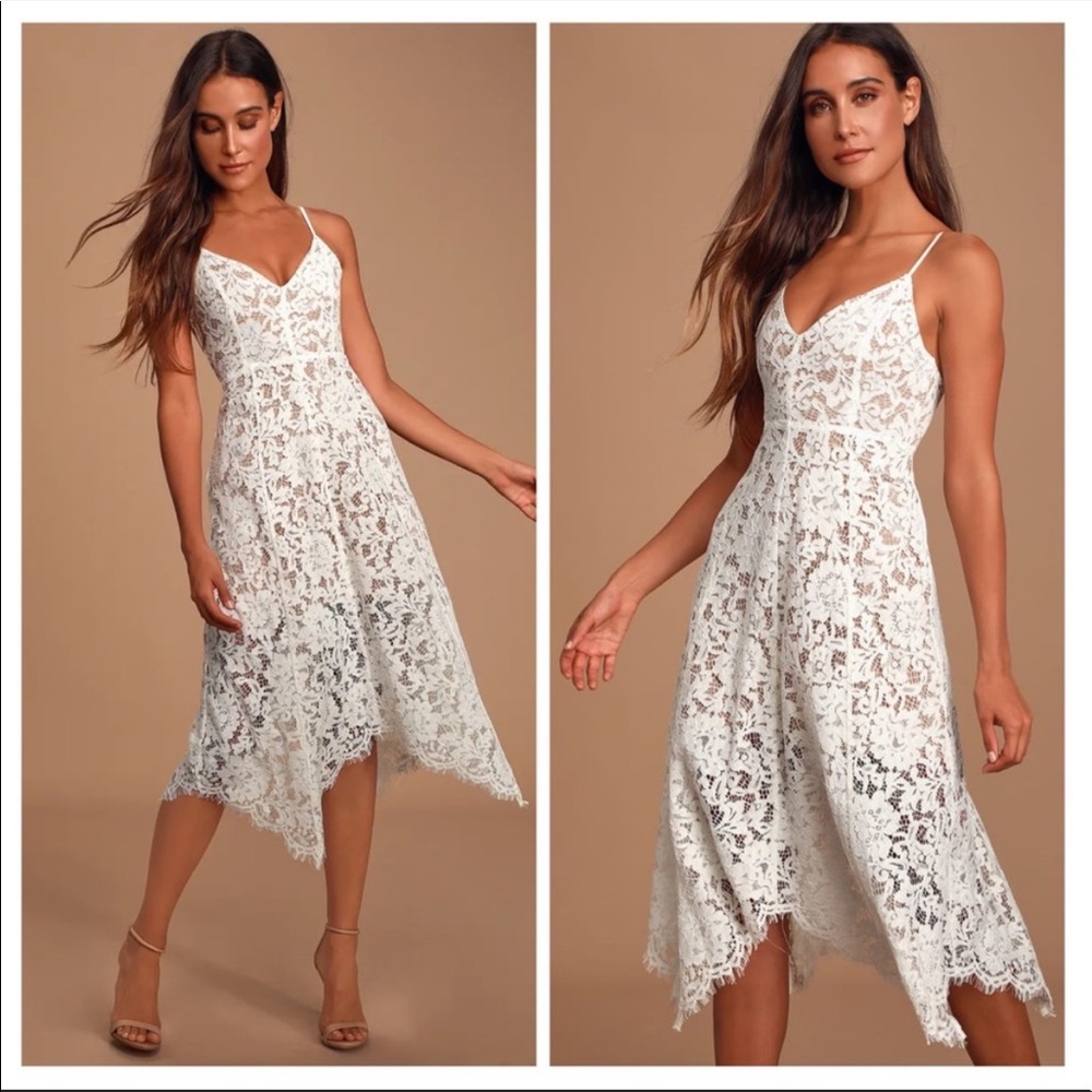 NWT Lulus Lace Dress